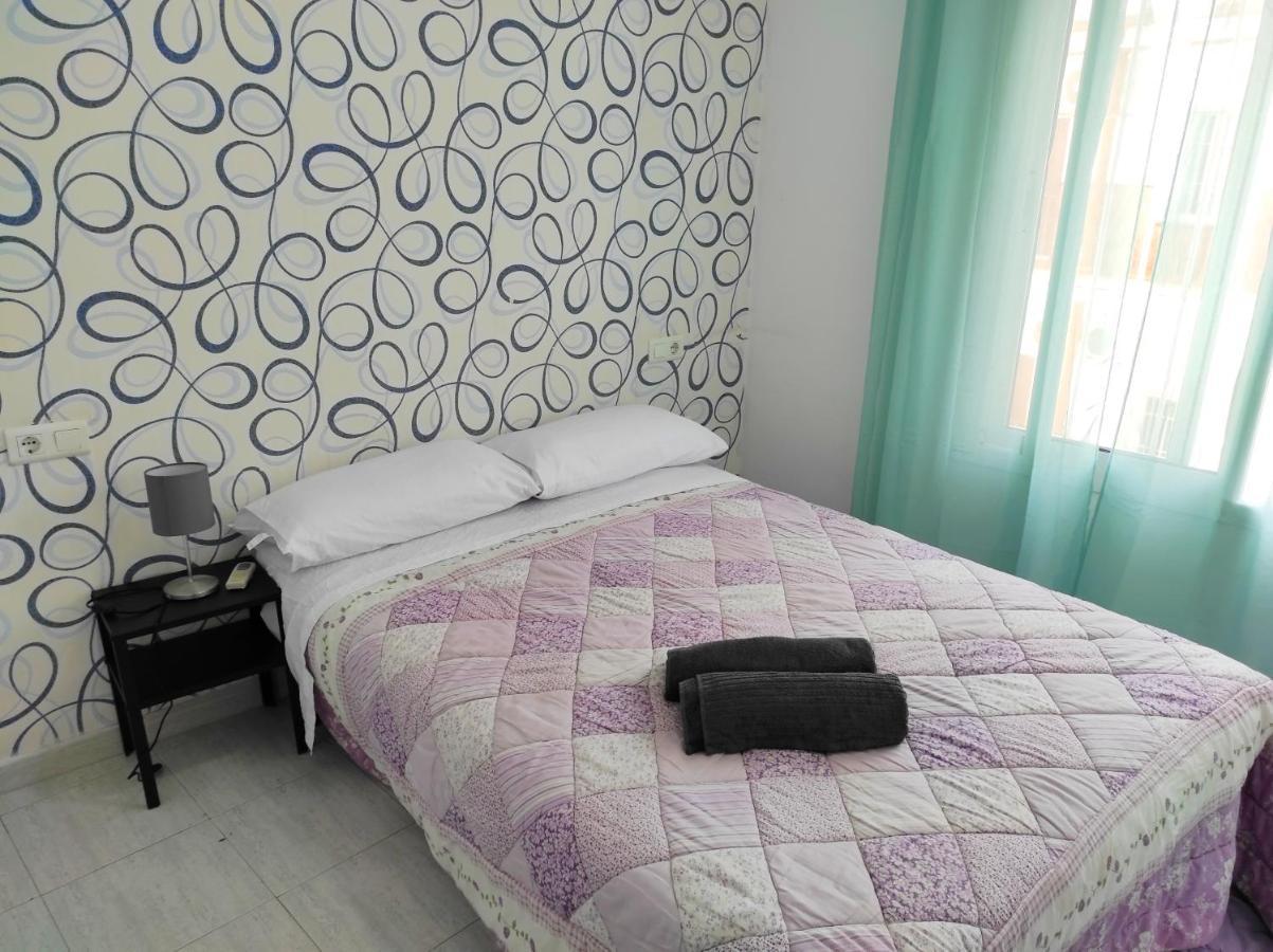 Apartamentos Centro Historico Малага Екстериор снимка